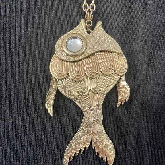 Articulating Fish Necklace - Picture 7 of 7